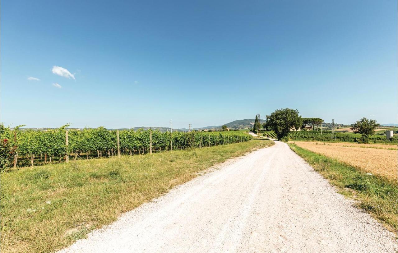 Amazing Apartment In Giano Dellumbria Pg Giano dellʼUmbria Esterno foto